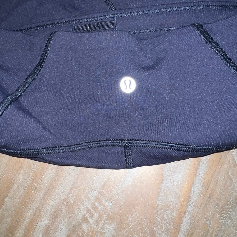 SOLD- Lululemon Navy Athletic Leggings